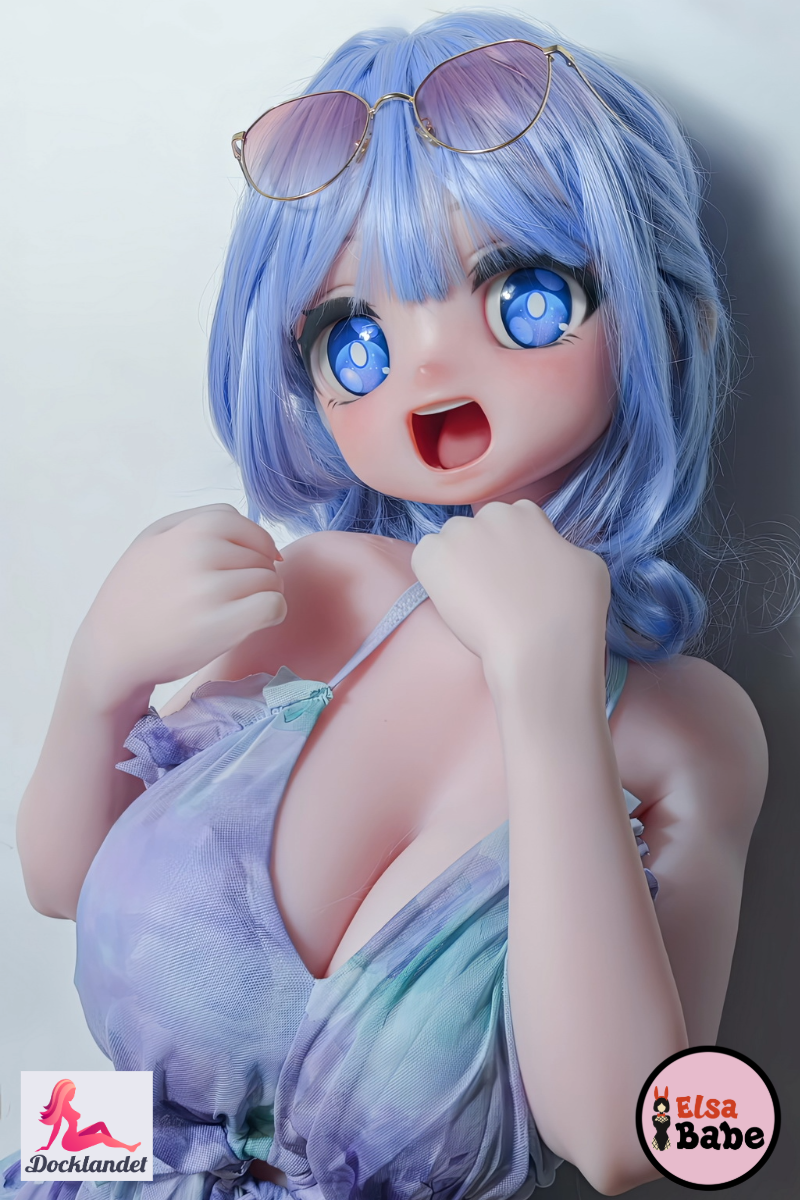 Oikawa Satsuki silikondocka 144 cm från Elsa Babe i strandkläder – visning av realistiskt ansikte och detaljer.