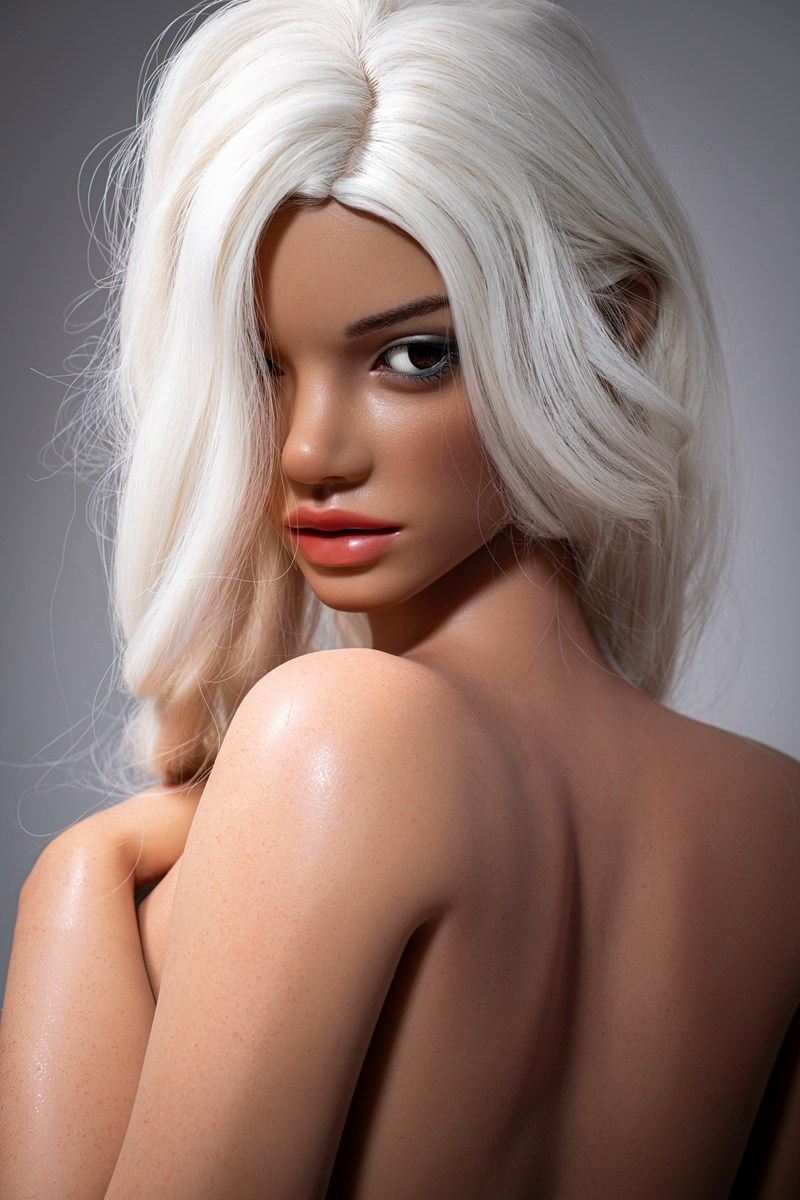 Rihanna sexdukke (FUDoll 162 cm F-cup silikone)