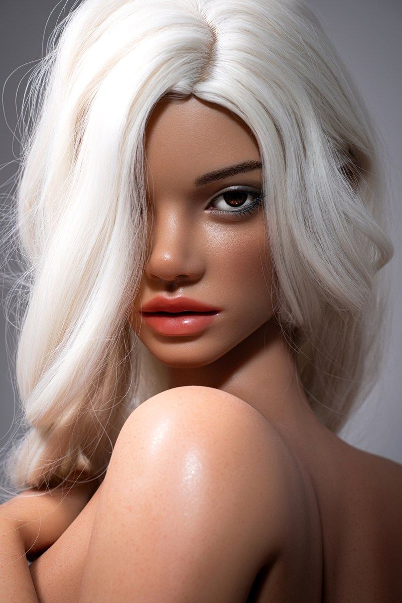 Rihanna sexdukke (FUDoll 162 cm F-cup silikone)