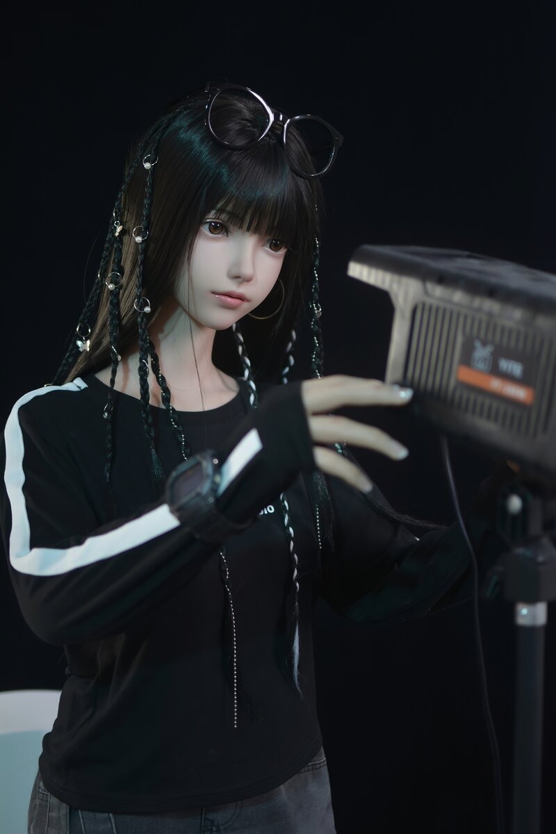 Xiaolu sexdukke (FUDoll 150cm B-cup silikone)