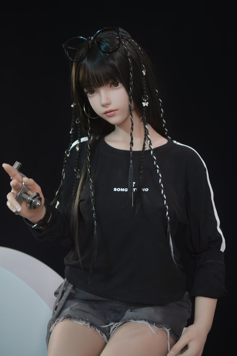 Xiaolu sexdukke (FUDoll 150cm B-cup silikone)