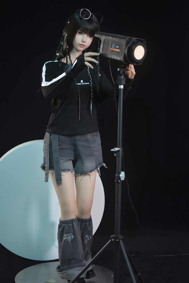 Xiaolu sexdukke (FUDoll 150cm B-cup silikone)