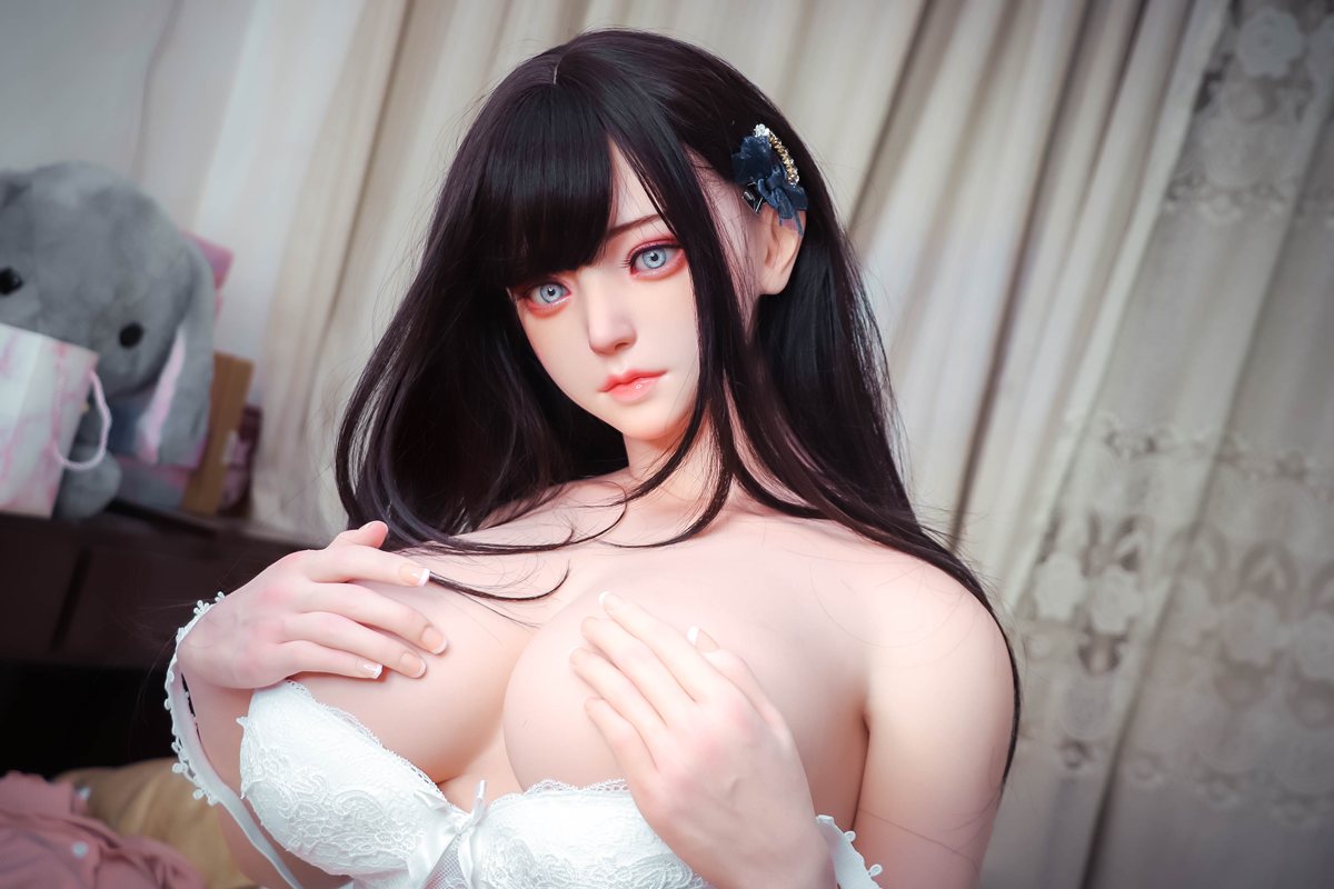 Lucy sexdukke (FUDoll 163 cm F-cup #J002 silikone)