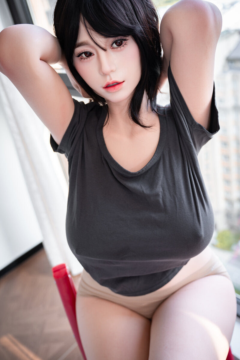 Nia sexdukke (FUDoll 168cm I-cup silikone)