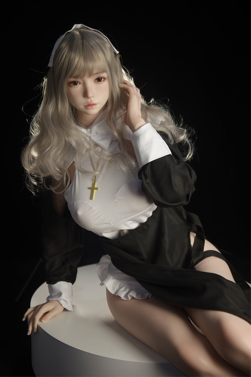 Naiai sexdukke (FUDoll 169 cm D-cup silikone)
