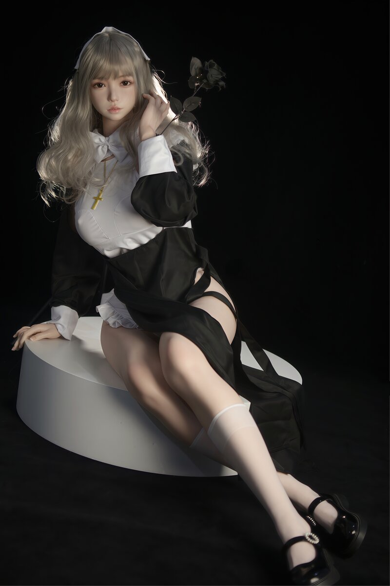 Naiai sexdukke (FUDoll 169 cm D-cup silikone)