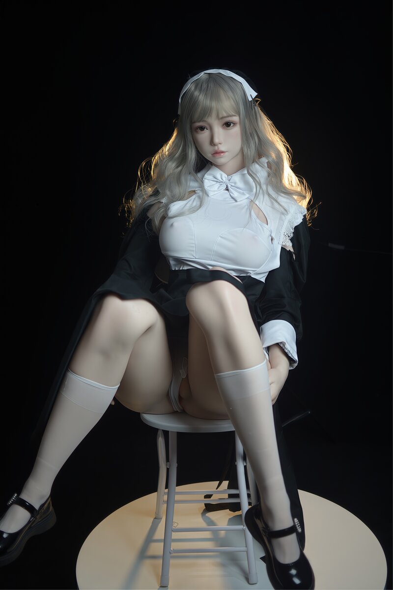 Naiai sexdukke (FUDoll 169 cm D-cup silikone)