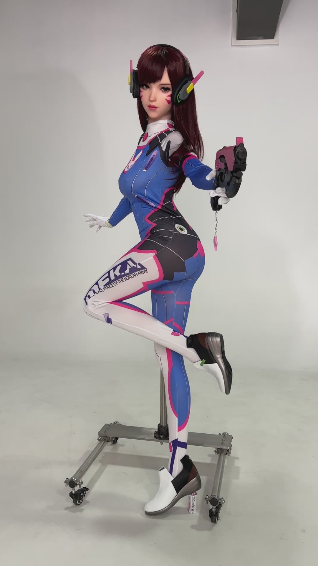 D.Va Hana sang sexdukke (Game Lady 167 cm D-cup nr. 23 silikone)