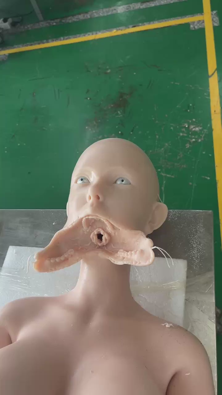 Zombiella sexdukke (Dolls Castle 156 cm D-cup #Z1 silikone)