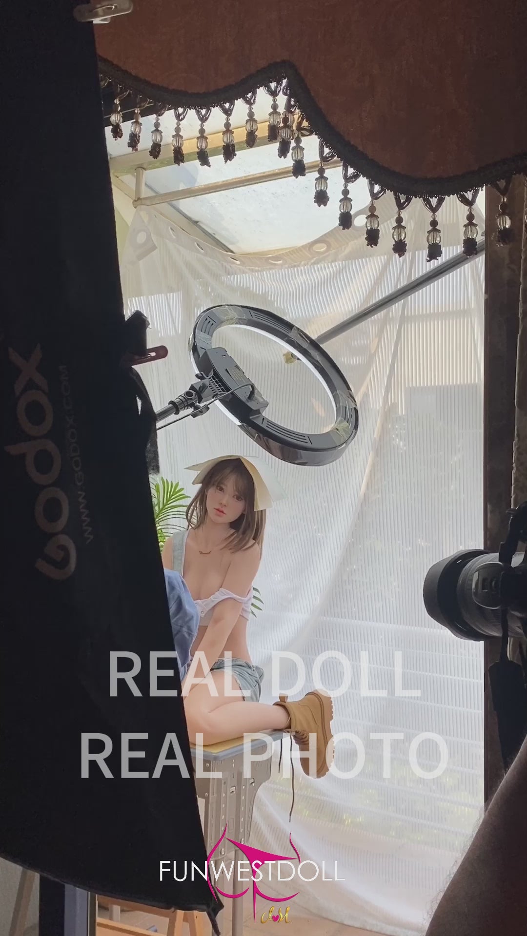 Lucy sexdukke (FunWest Doll 159 cm A-cup #032S silikone)