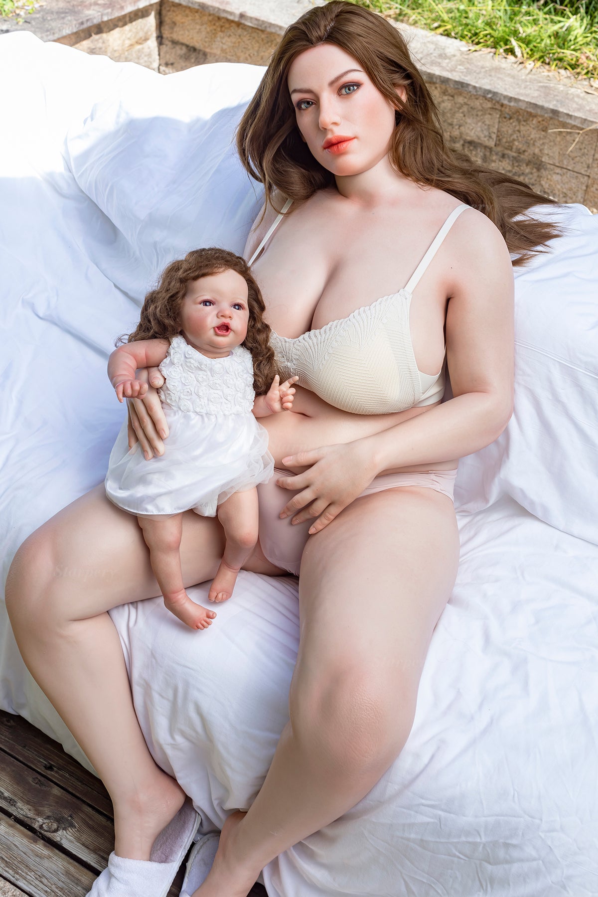 Amy sexdukke (Starpery 161 cm H-cup TPE+silikone)