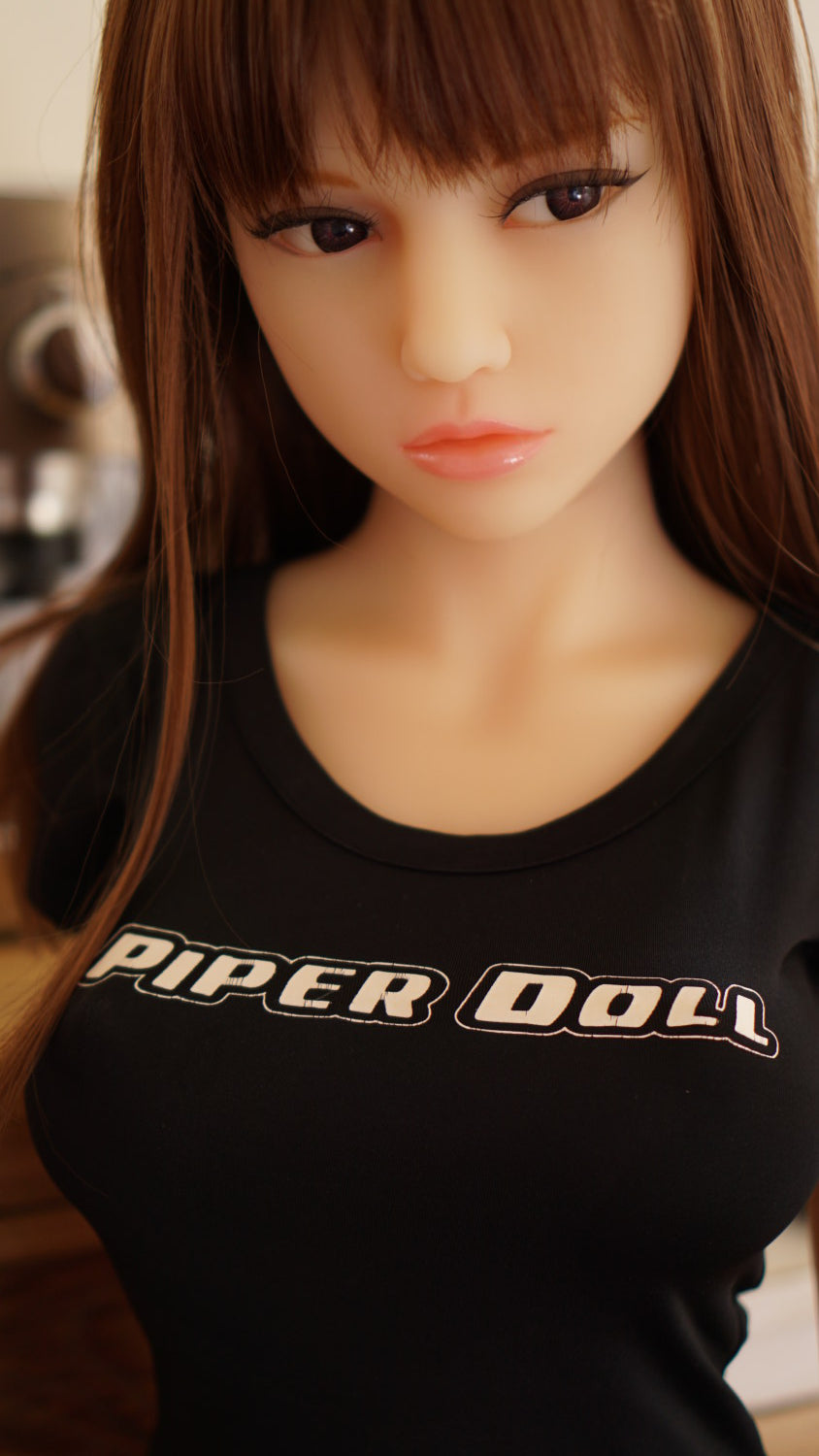 Phoebe sexdukke (Piper Doll 130 cm d-cup TPE)