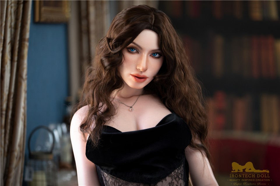 Esmeralda sexdukke (Irontech Doll 166 cm c-cup S28 silikone)