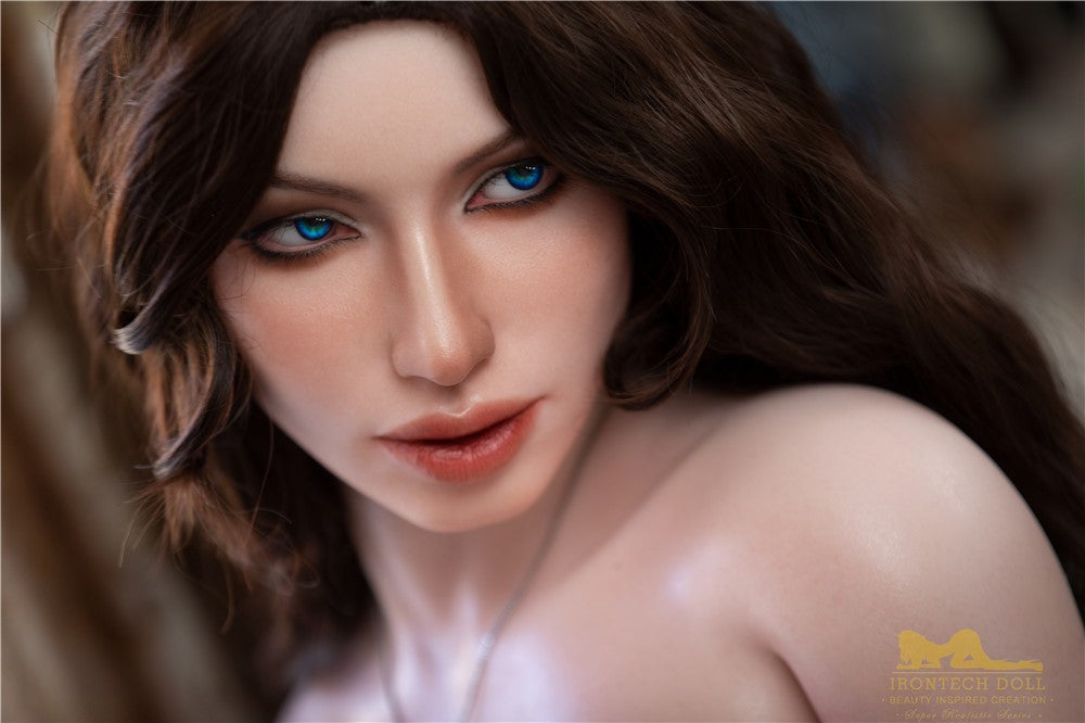 Esmeralda sexdukke (Irontech Doll 166 cm c-cup S28 silikone)