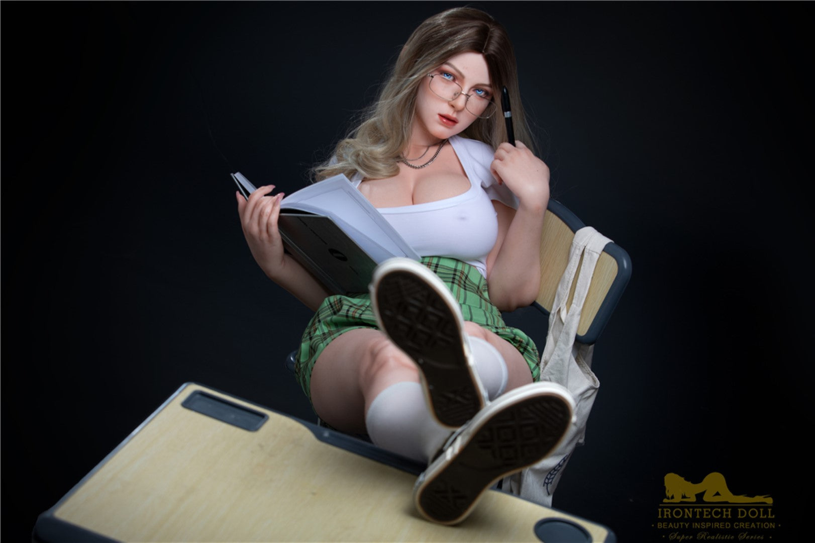 Fenny sexdukke (Irontech Doll 165 cm f-cup S29 silikone)
