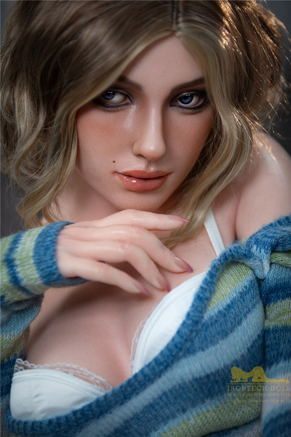 Lotta sexdukke (Irontech Doll 152 cm A-cup S17 silikone)