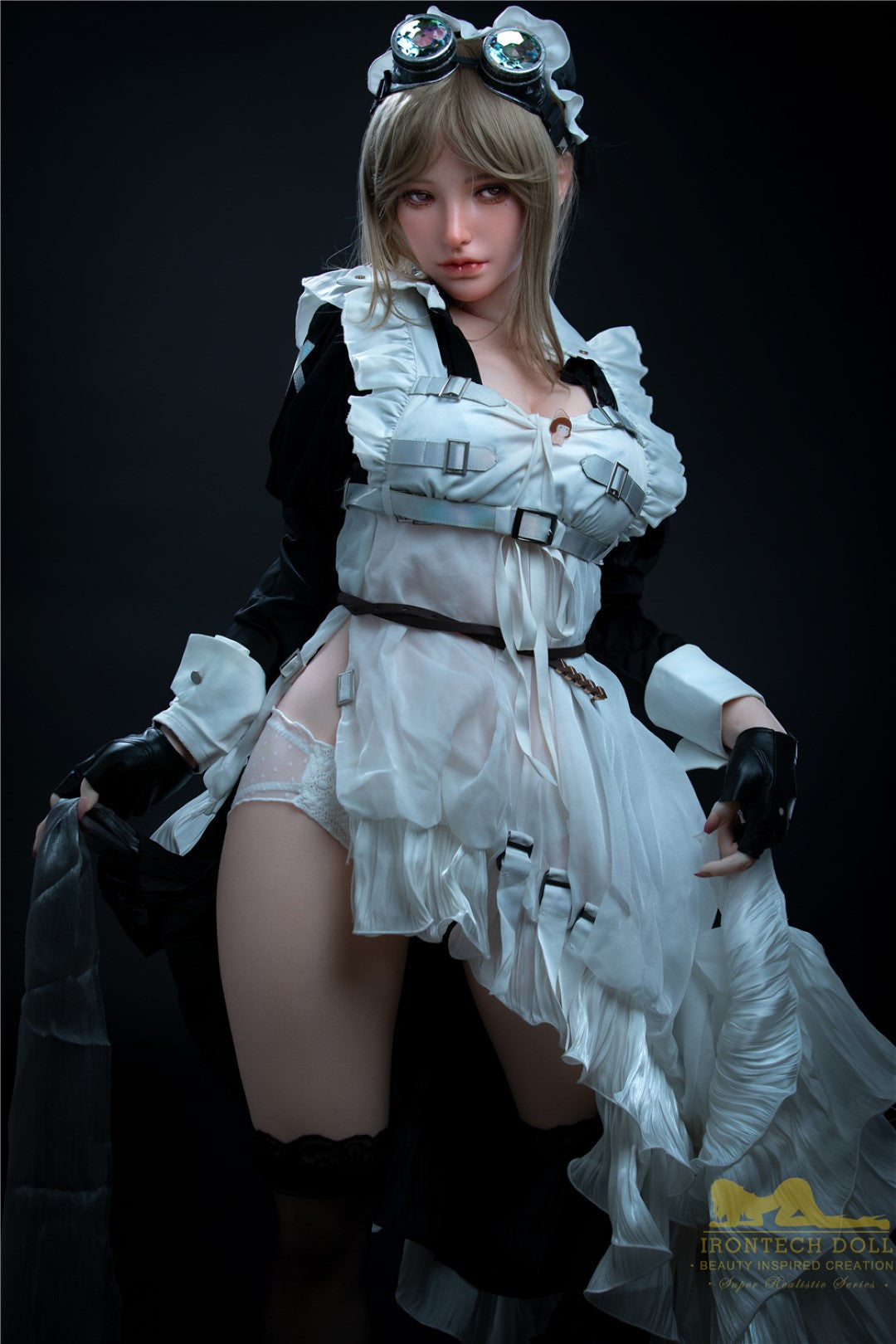 Cynthia sexdukke (Irontech Doll 165 cm f-cup S15 silikone)