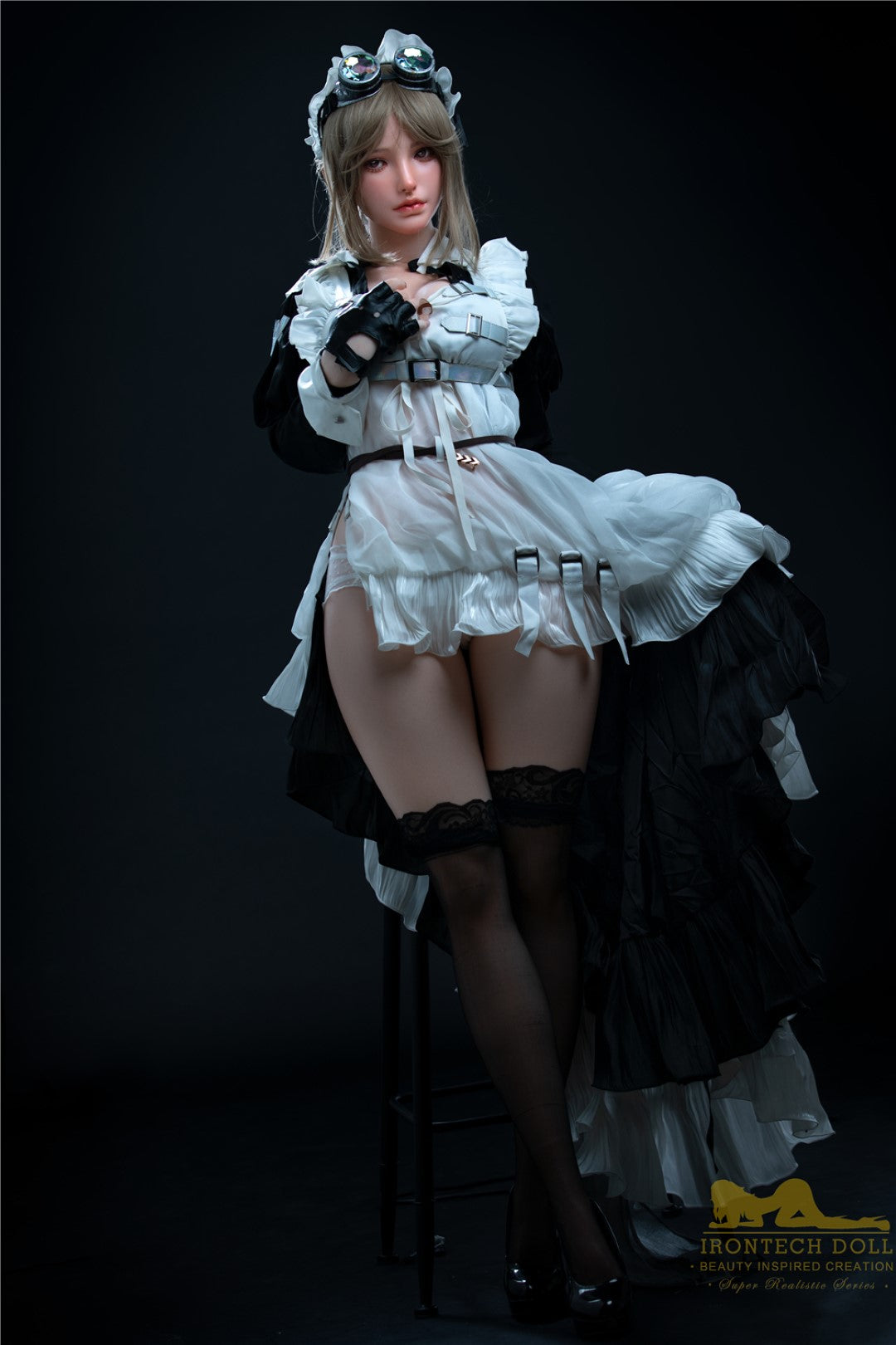 Cynthia sexdukke (Irontech Doll 165 cm f-cup S15 silikone)