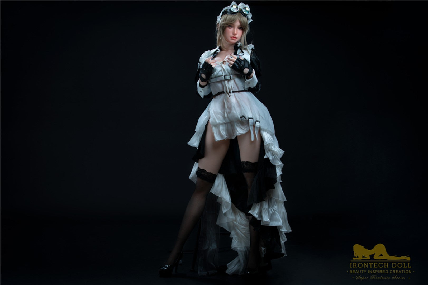 Cynthia sexdukke (Irontech Doll 165 cm f-cup S15 silikone)