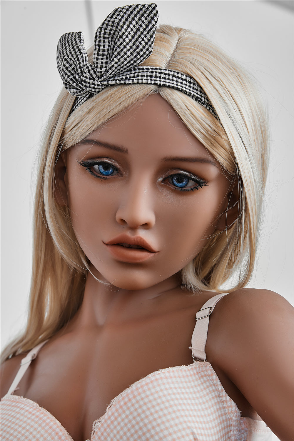 Victoria sexdukke (Irontech Doll 150 cm B-cup #50 TPE) EXPRESS