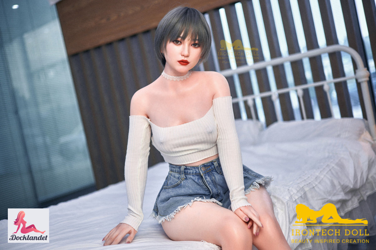 Sakura sexdukke (Irontech Doll 152 cm a-cup S10 silikone)