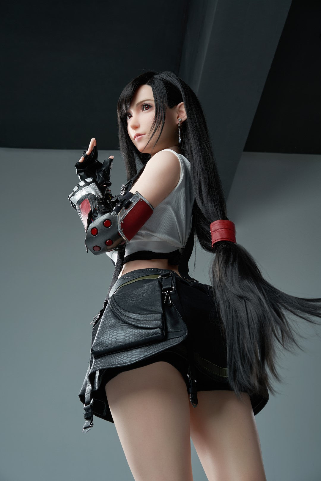 Tifa sexdukke (Game Lady 167 cm D-cup Nr.03 silikone)